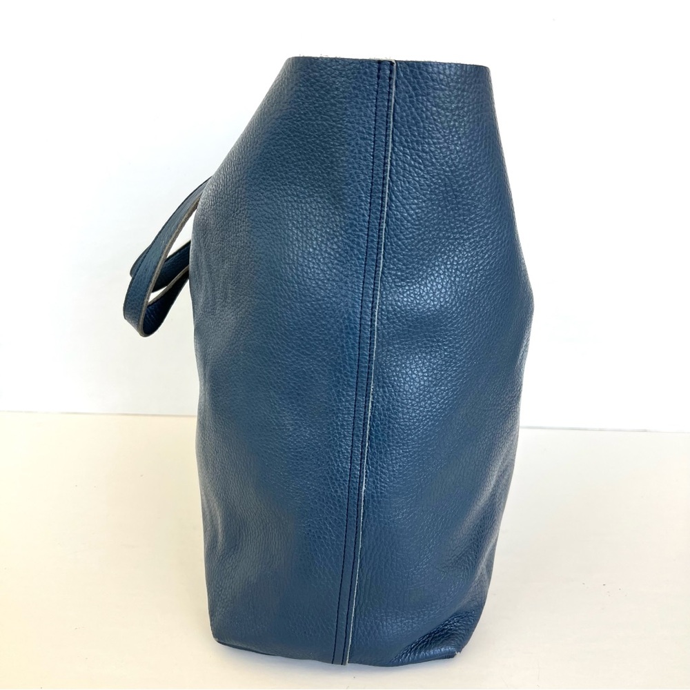 CUYANA Classic Easy Navy Pebbled Leather Large Shopping Bag Shoulder Bag Tote - Picture 3 of 16